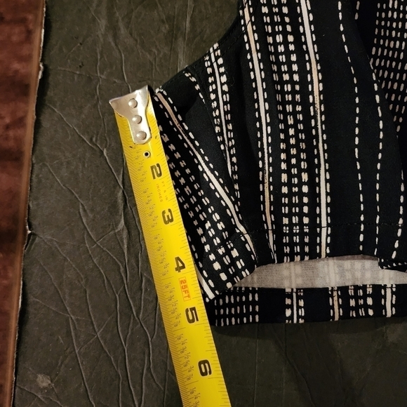 a.n.a Twill 5" Black/White Shorts Size 4 NWOT - Picture 9 of 9